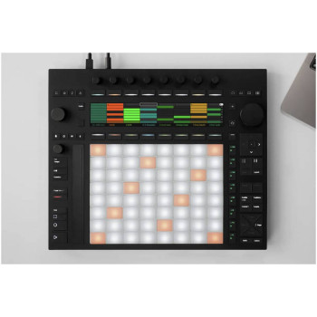 ABLETON Push 3 - USB/MIDI-контроллер, LCD дисплей, 64 MPE-пэда, 8 энкодеров,...